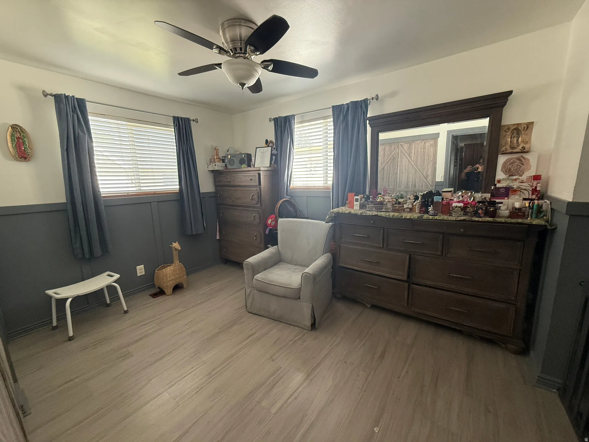 Master bedroom sitting area