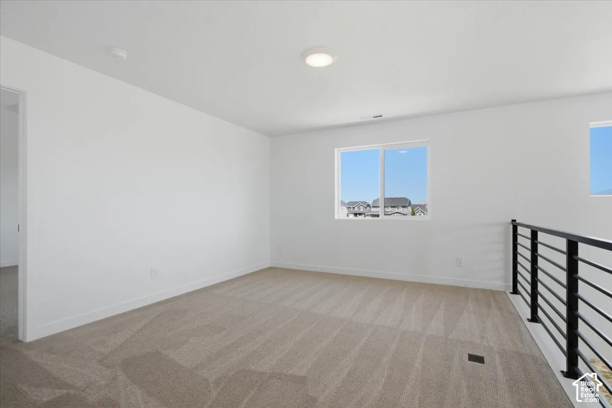 Loft for Relaxing, Work or Play!