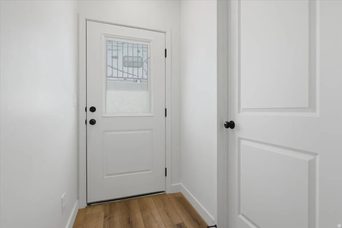 Separate Entry for ADU. 9' Ceilings in ADU