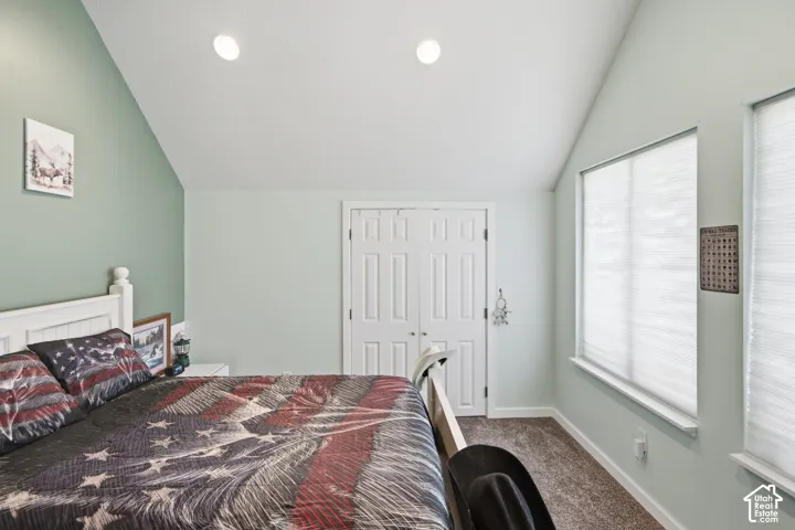 Vaulted ceilings with recessed lighting