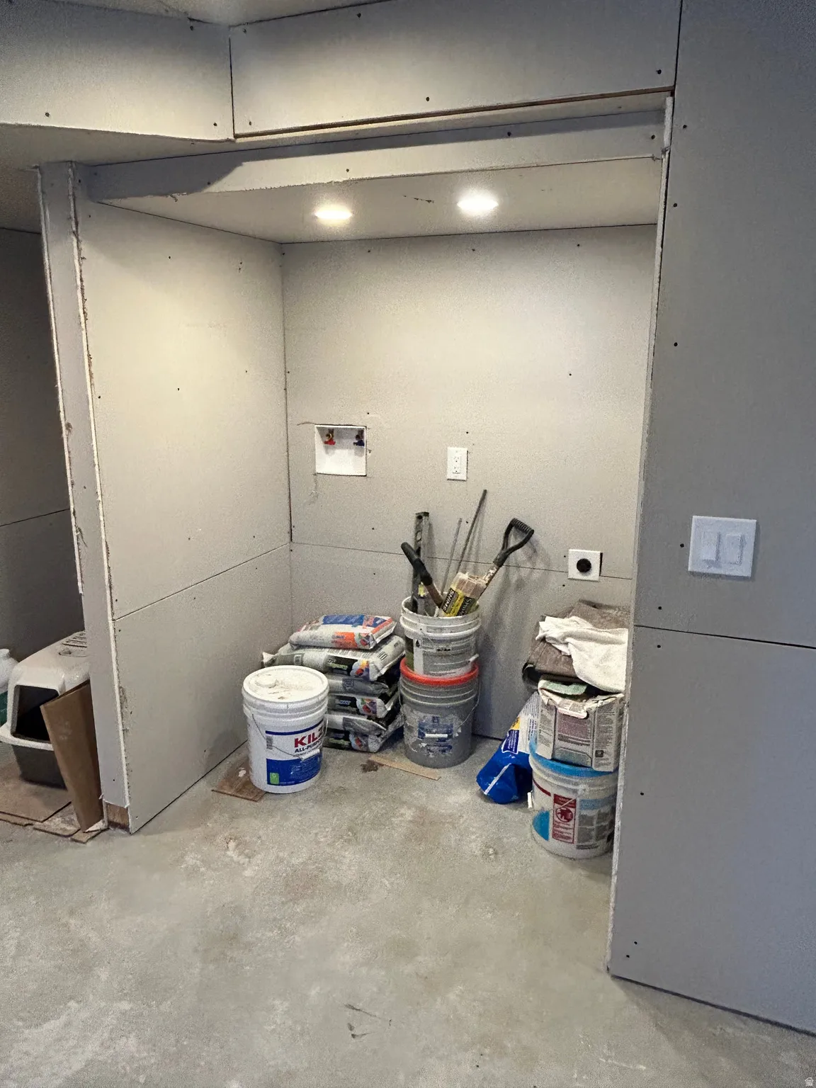 Washer and Dryer Hookups