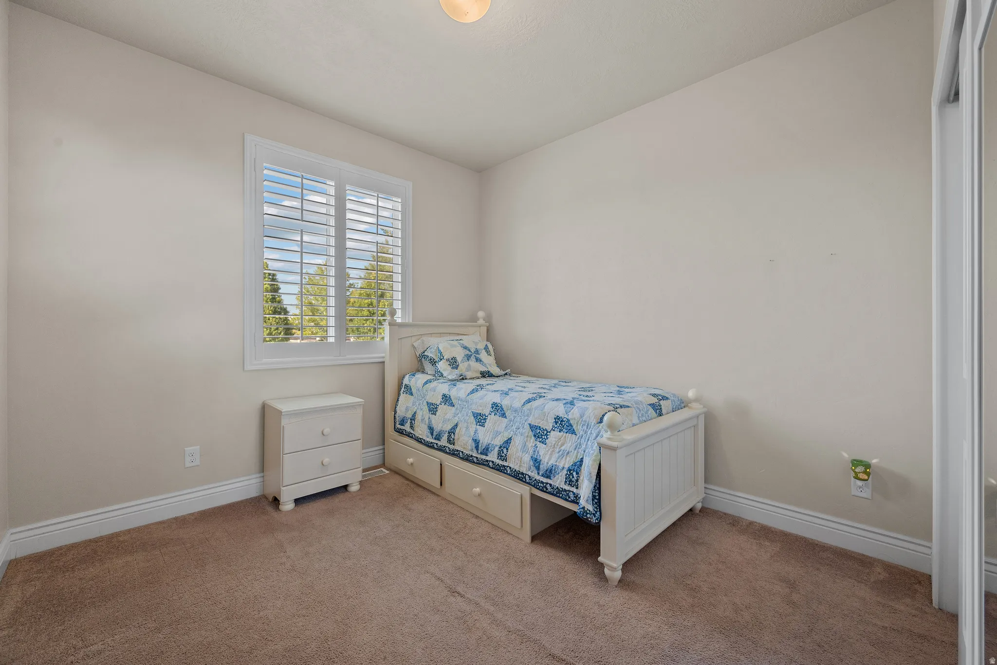 BEDROOM #2