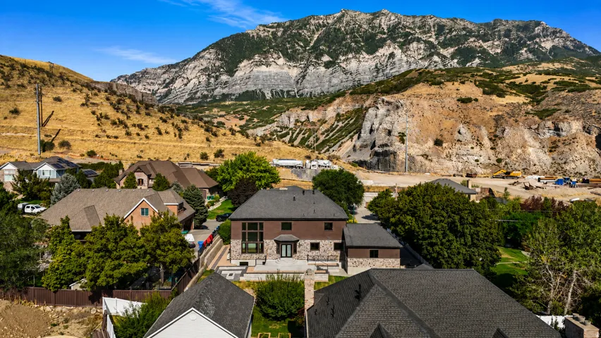 Beautiful views of the mountains and close access to the Provo Canyon.
