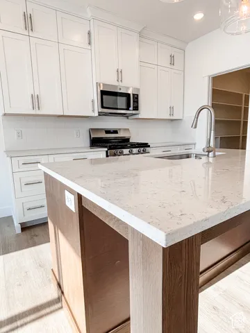 657 N 200 E, Providence, Utah 84332