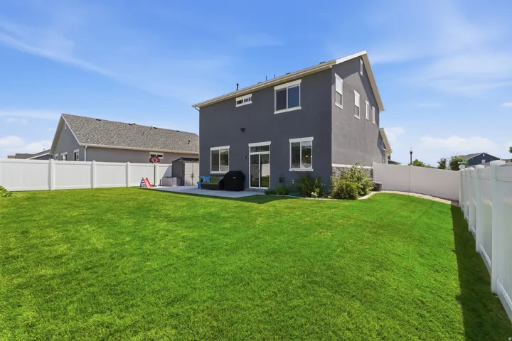 1644 W Red Pine Dr, Syracuse, Utah 84075