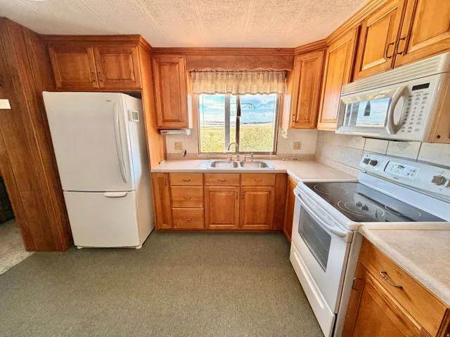 910 E Clawson Bench Rd, Clawson, Utah 84516