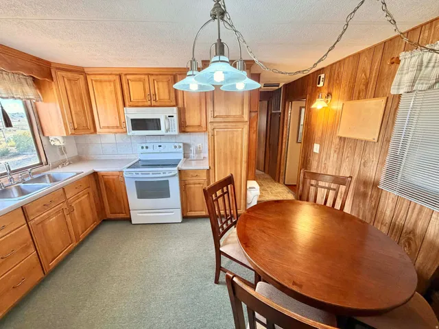 910 E Clawson Bench Rd, Clawson, Utah 84516