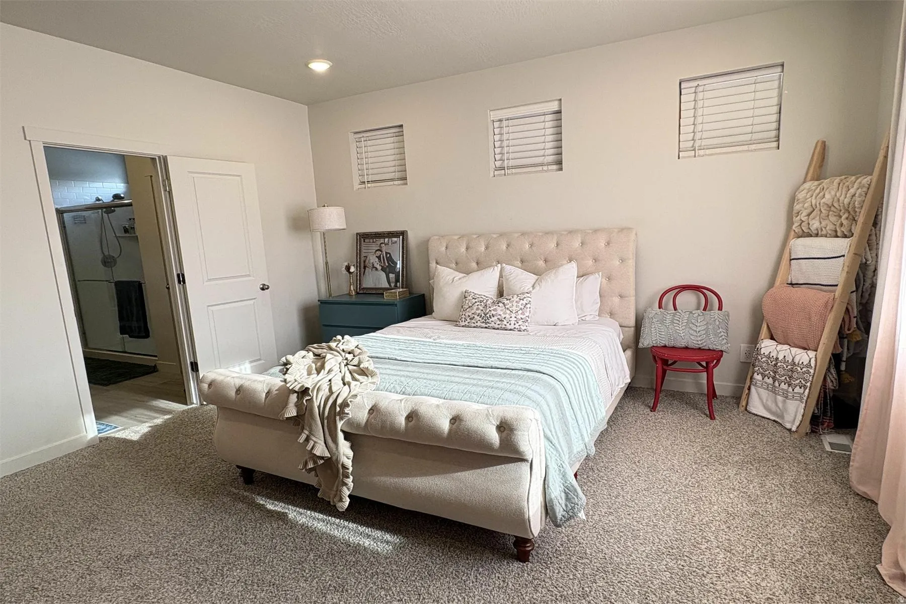 Plush carpeting and light-toned walls