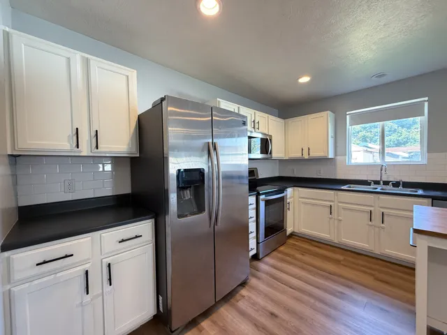 1872 S 575 E, Clearfield, Utah 84015