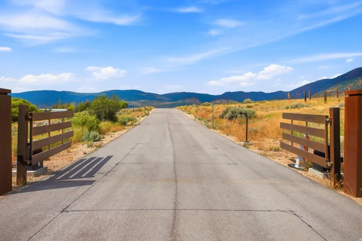 875 Hoyt Peak Ranch Rd, Marion, Utah 84036