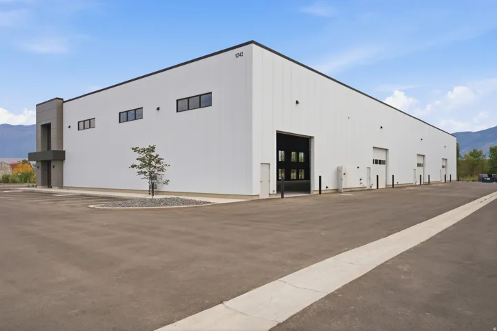 1242 N 2000 W, Farr West, Utah 84404