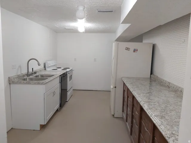 4832 W 3850 S, West Valley City, Utah 84120