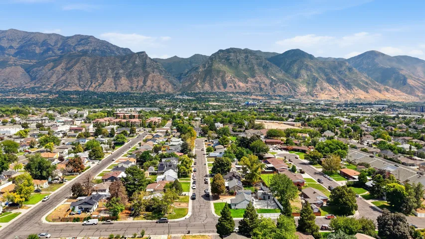 Expansive residential area with a mountain backdrop