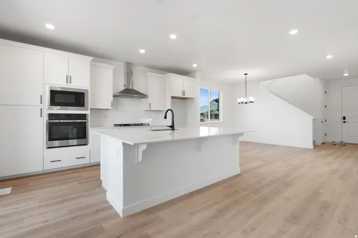 5469 N Saddle Stone Cir #530, Eagle Mountain, Utah 84005