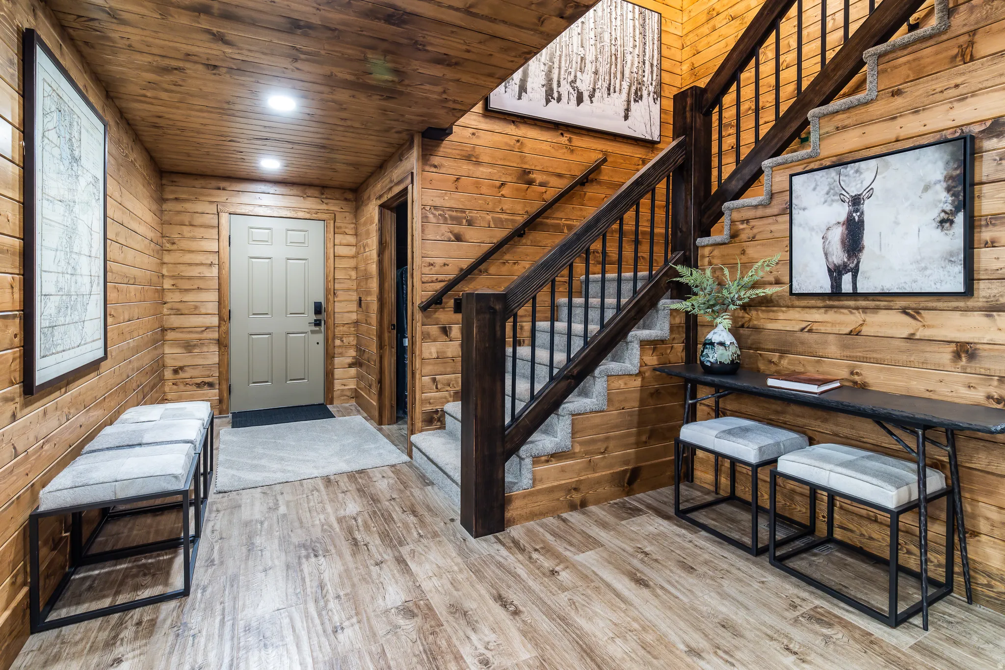 Wood-finish flooring with plank-style presentation