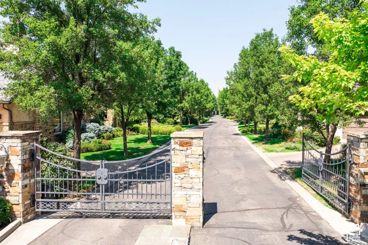 6176 S Verness Cv, Holladay, Utah 84121