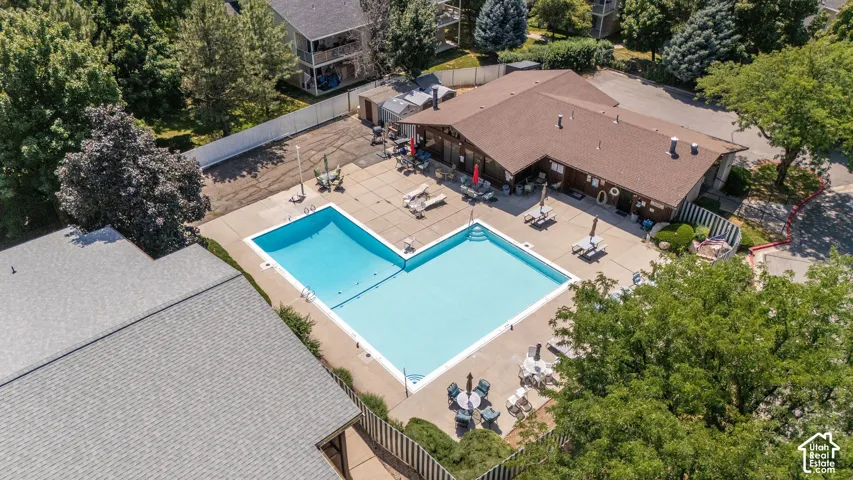 Private HOA Community Pool