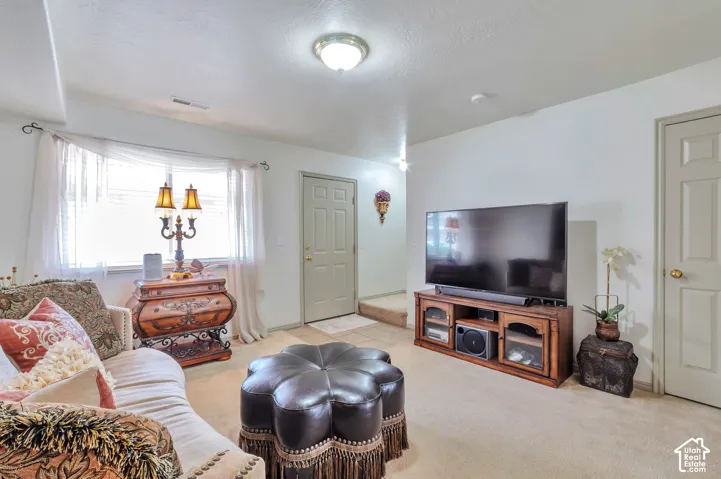1957 N 275 W, Harrisville, Utah 84414