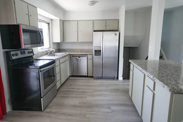 956 N 1175 W, Clinton, Utah 84015