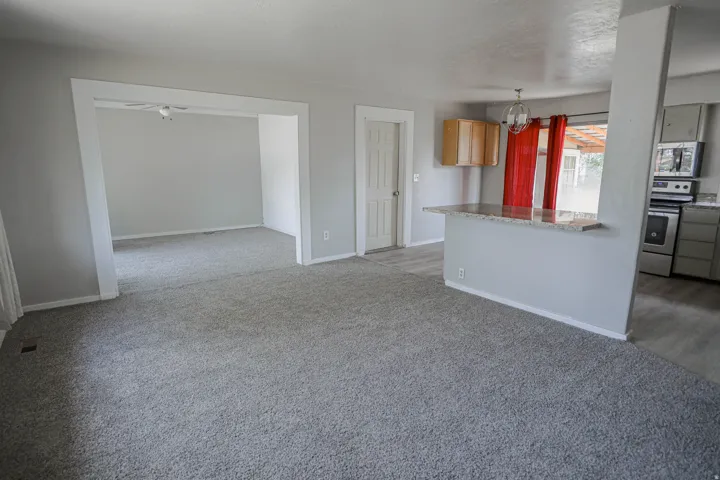 956 N 1175 W, Clinton, Utah 84015