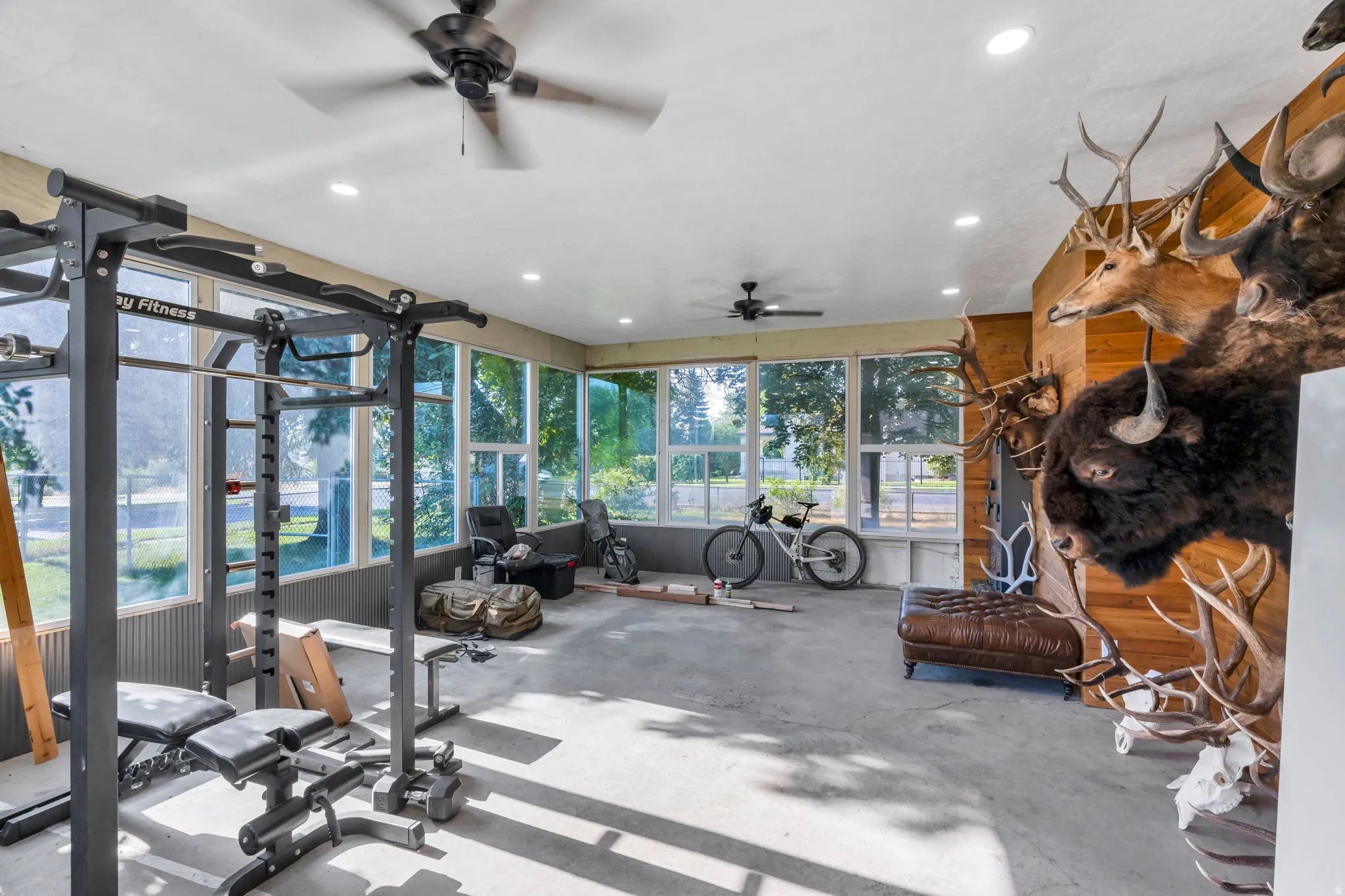 Fully enclosed garage