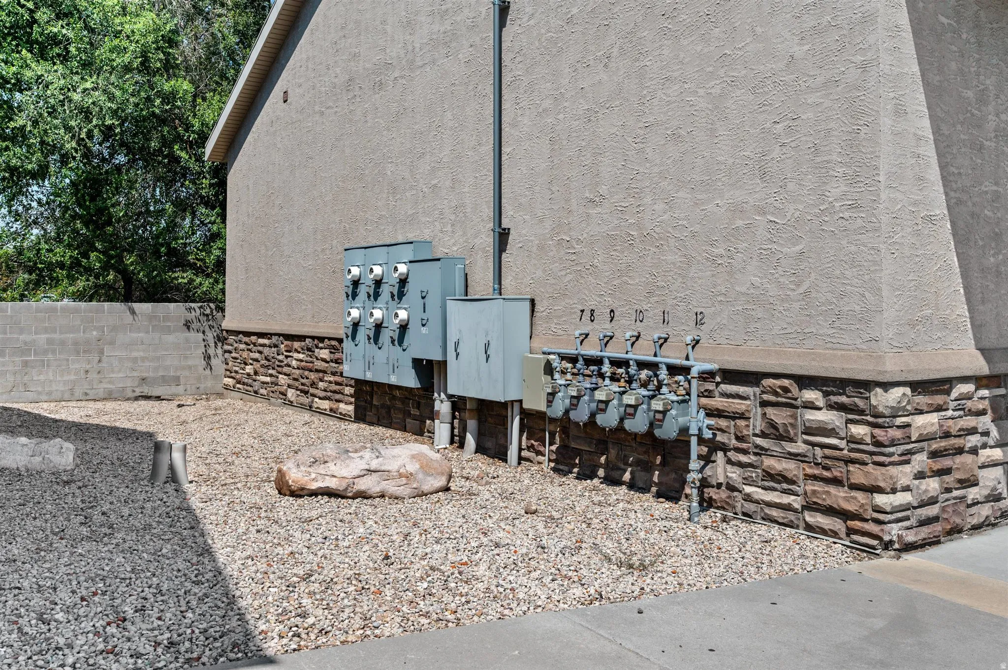 Separate gas and electric meters for all units