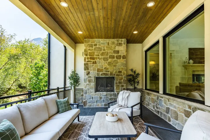 9653 S Quail Hill Ln, Sandy, Utah 84092