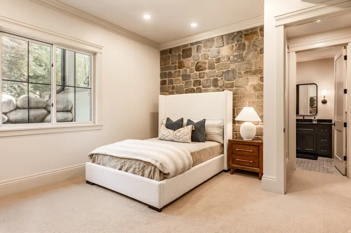9653 S Quail Hill Ln, Sandy, Utah 84092