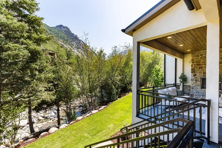 9653 S Quail Hill Ln, Sandy, Utah 84092