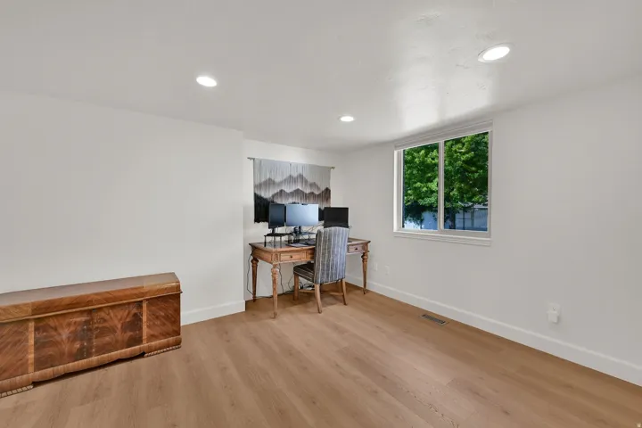 5559 S 150 W, Washington Terrace, Utah 84405