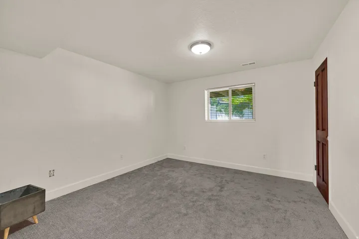 5559 S 150 W, Washington Terrace, Utah 84405