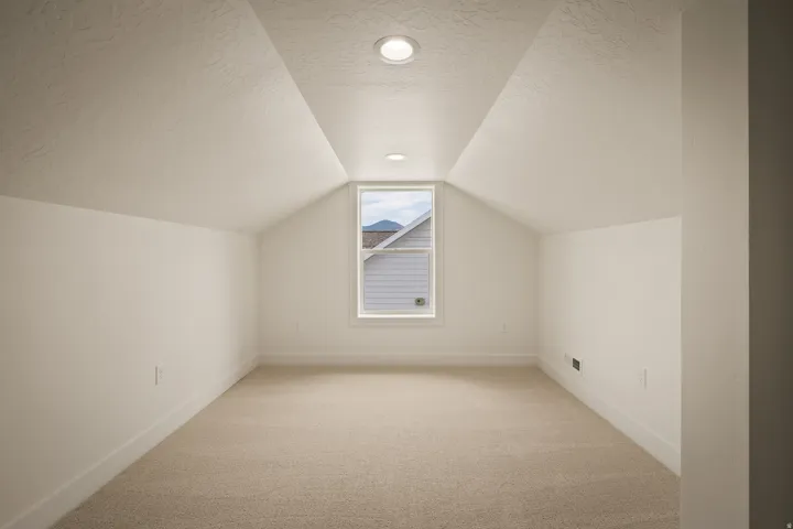Vaulted ceiling with recessed lighting