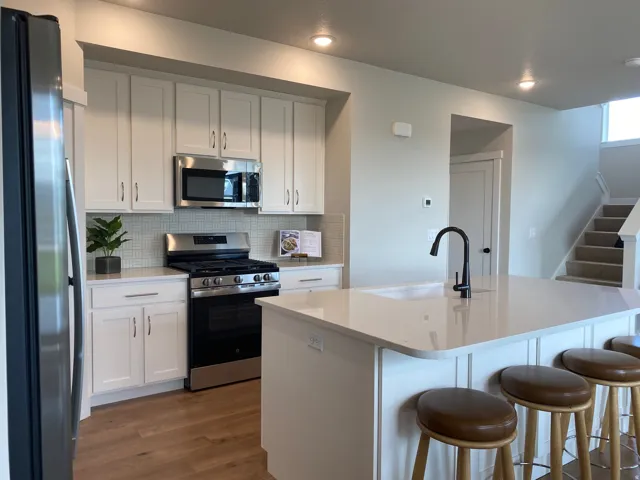 *Pictures of model home. Colors and finishes may vary.