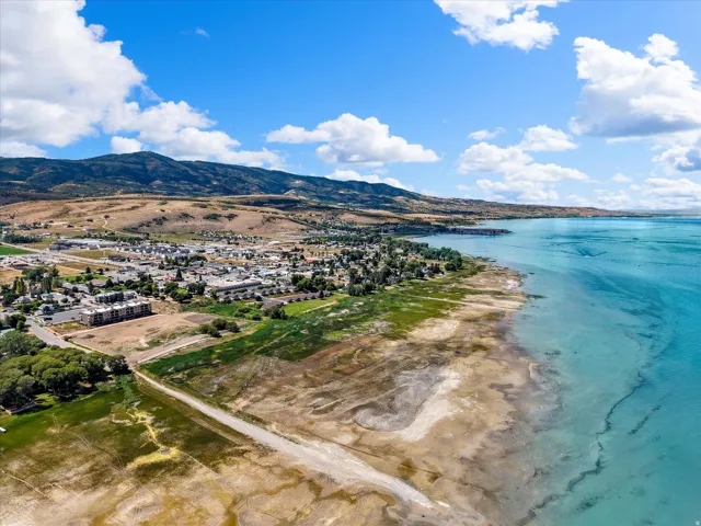 112 S Waters Edge Ln, Garden City, Utah 84028