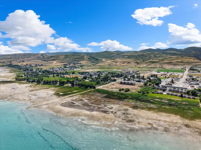 112 S Waters Edge Ln, Garden City, Utah 84028