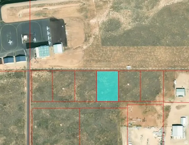 Aerial Map. Displaying the property boundaries and surrounding land features