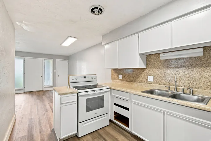 4031 S 3200 W, Salt Lake City, Utah 84119