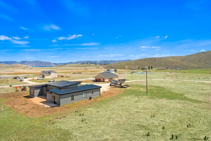 2973 S Sand Trap Cir, Garden City, Utah 84028