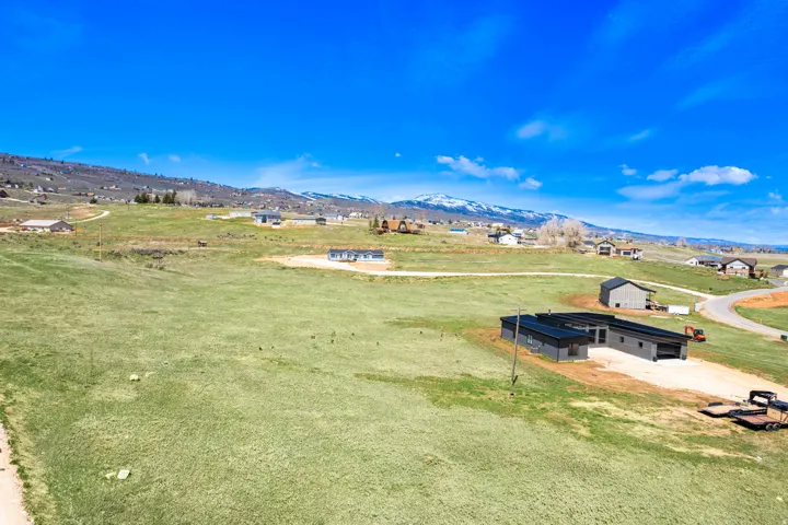 2973 S Sand Trap Cir, Garden City, Utah 84028
