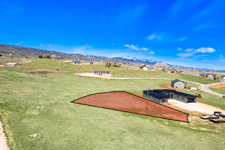 2973 S Sand Trap Cir, Garden City, Utah 84028