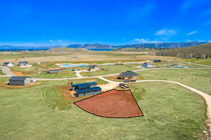 2973 S Sand Trap Cir, Garden City, Utah 84028