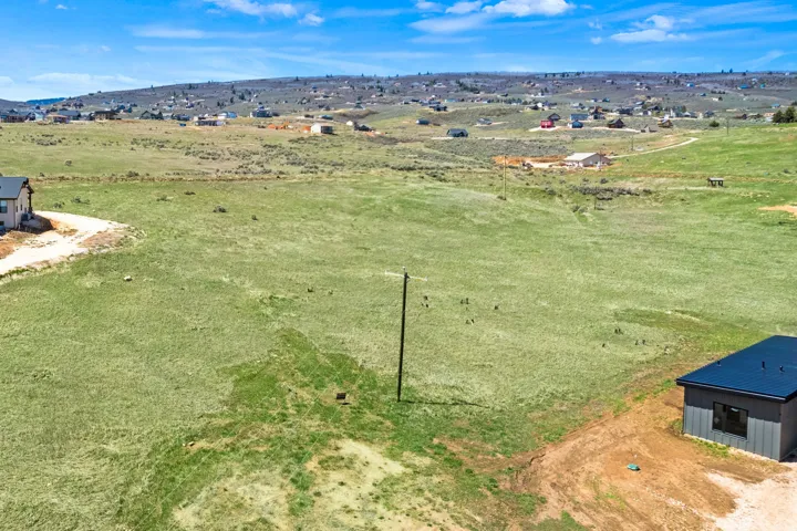 2973 S Sand Trap Cir, Garden City, Utah 84028