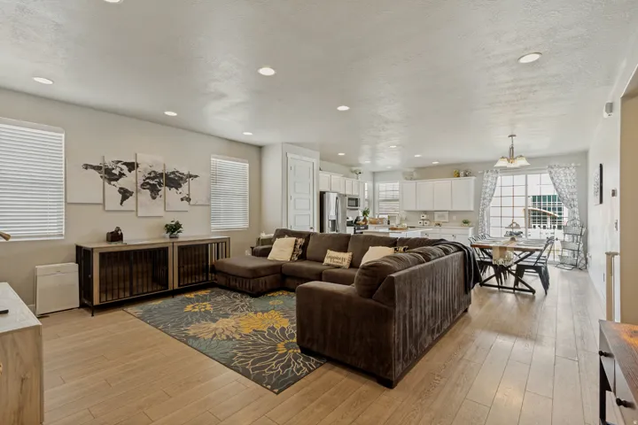 6078 N Boulter Peak Ln, Eagle Mountain, Utah 84005