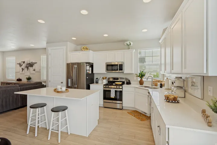 6078 N Boulter Peak Ln, Eagle Mountain, Utah 84005