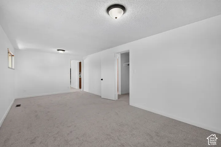 3320 S Broadway St, Magna, Utah 84044