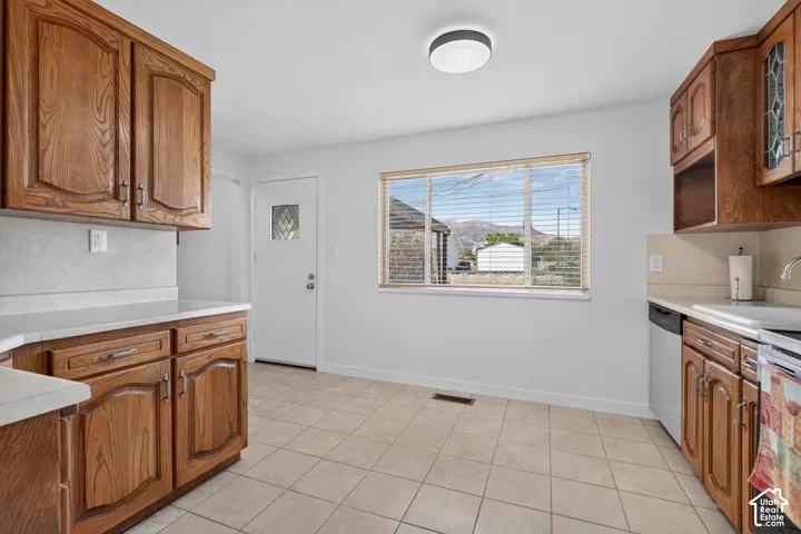 3320 S Broadway St, Magna, Utah 84044