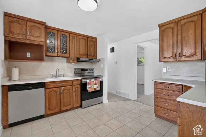3320 S Broadway St, Magna, Utah 84044