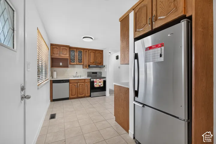 3320 S Broadway St, Magna, Utah 84044