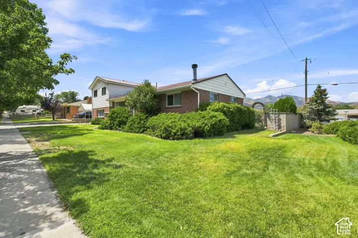 3320 S Broadway St, Magna, Utah 84044
