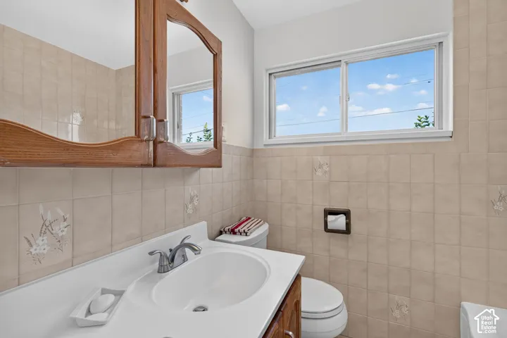 3320 S Broadway St, Magna, Utah 84044